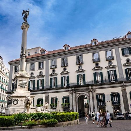 Apartmán Napoli Centro Chiaia Exteriér fotografie