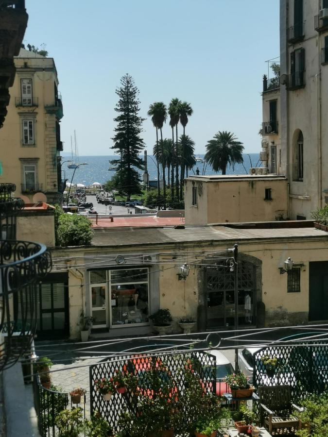 Apartmán Napoli Centro Chiaia Exteriér fotografie