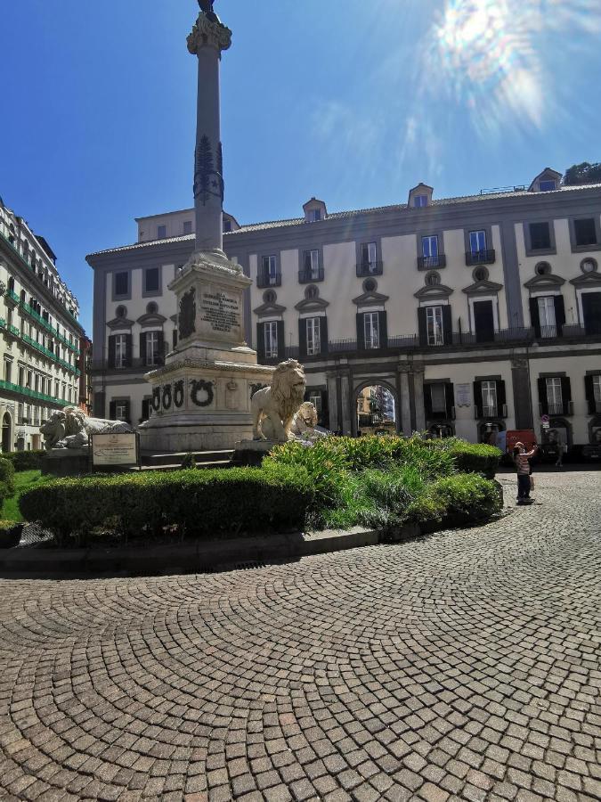 Apartmán Napoli Centro Chiaia Exteriér fotografie