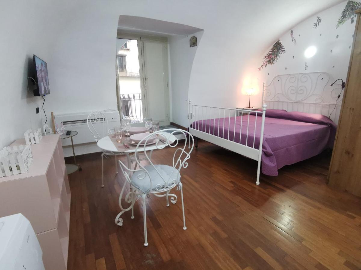 Apartmán Napoli Centro Chiaia Exteriér fotografie